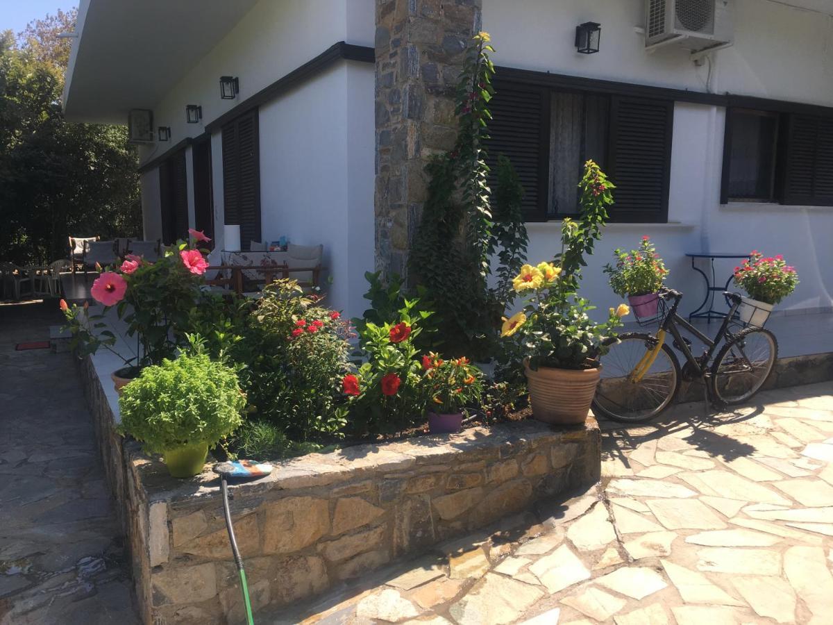 Eratous Seaside House Apartment Varnavas Екстериор снимка