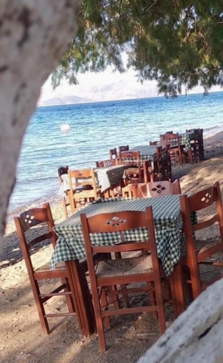 Eratous Seaside House Apartment Varnavas Екстериор снимка