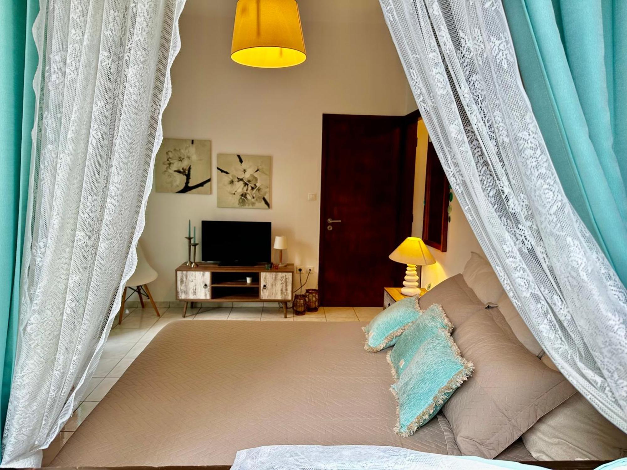 Eratous Seaside House Apartment Varnavas Екстериор снимка