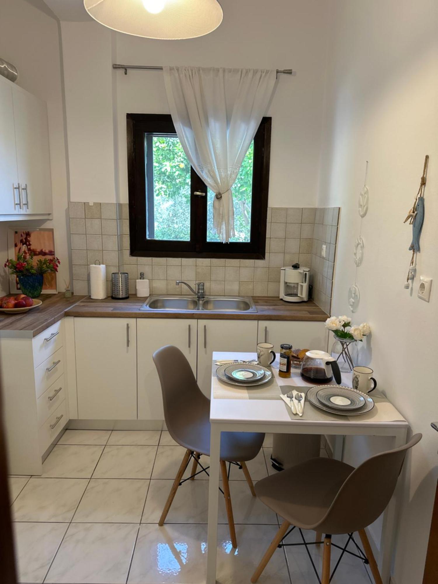 Eratous Seaside House Apartment Varnavas Екстериор снимка